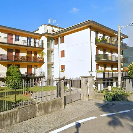 Apartmán By In Maccagno